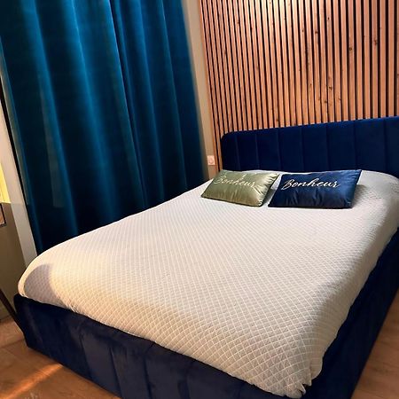 Un Appartement En Centre Ville , A 2 Pas Du Chateau De Villers Cotterets Buitenkant foto
